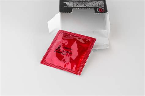 Blowjob ohne Kondom gegen Aufpreis Begleiten Wismar